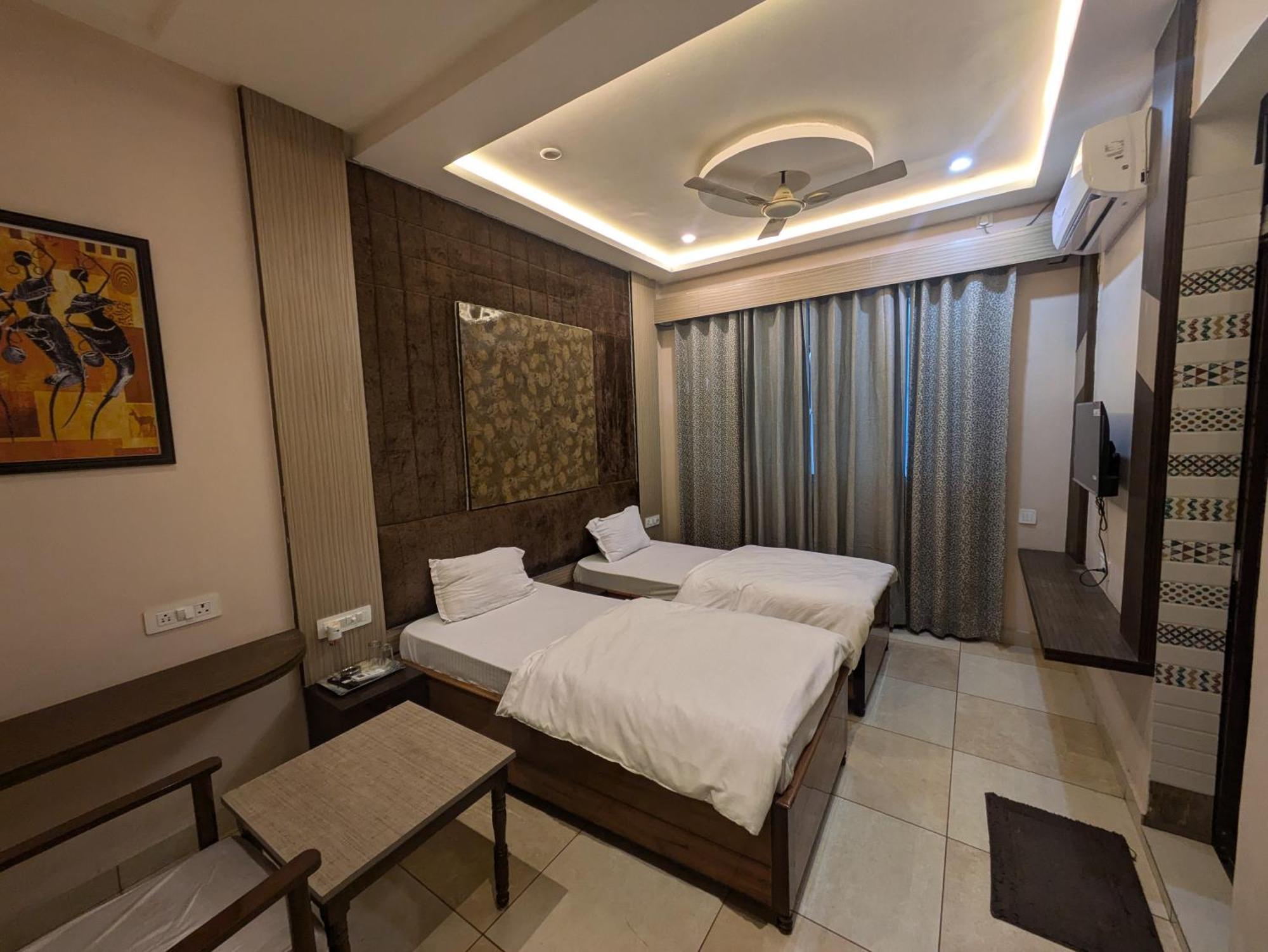 Hotel Kishori Vatika Ramnagar  Zewnętrze zdjęcie